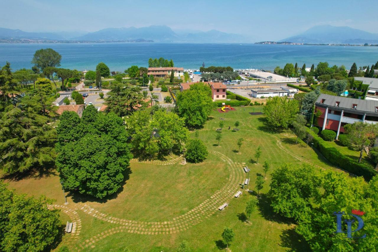 Desenzanoloft Dolce Vita Desenzano del Garda Bagian luar foto