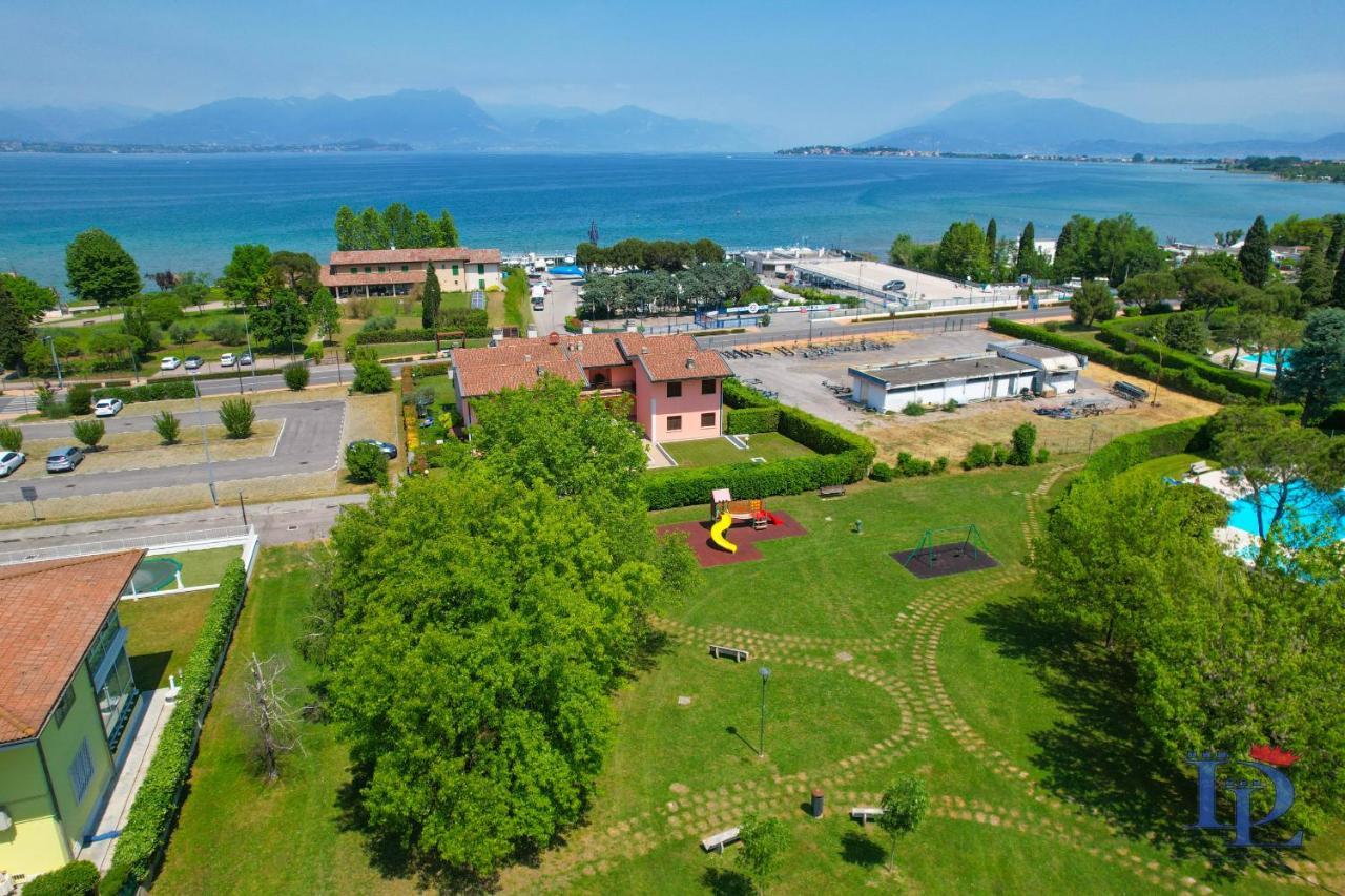 Desenzanoloft Dolce Vita Desenzano del Garda Bagian luar foto